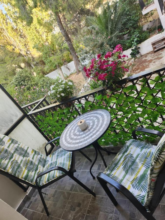 Small Luxury Apartment Anavyssos Ngoại thất bức ảnh