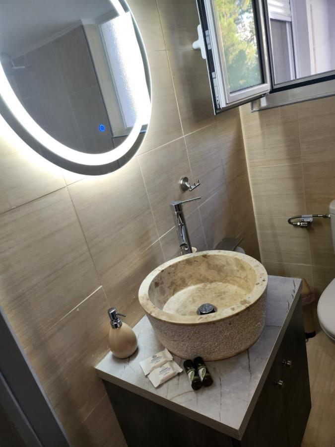 Small Luxury Apartment Anavyssos Ngoại thất bức ảnh
